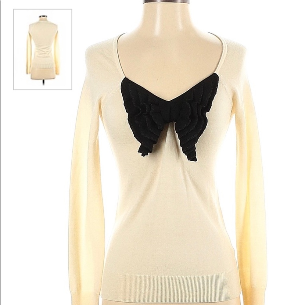 Trina Turk wool cream sweater with bow Sz m
